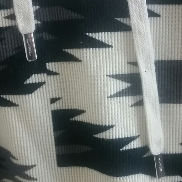 Lauren Ralph Lauren Southwest Aztec Print Hoodie Size M Cream Black Cotton Boho - Picture 3 of 5